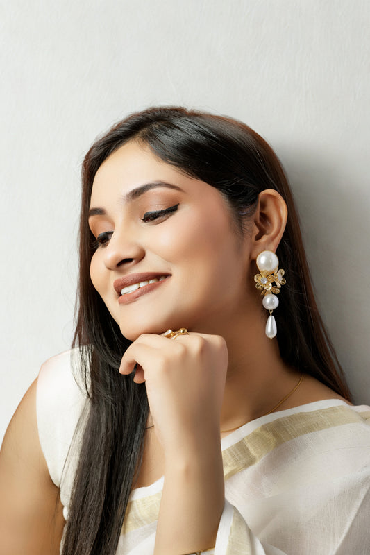 PEARL BLOOM DROP STATEMENT EARRINGS