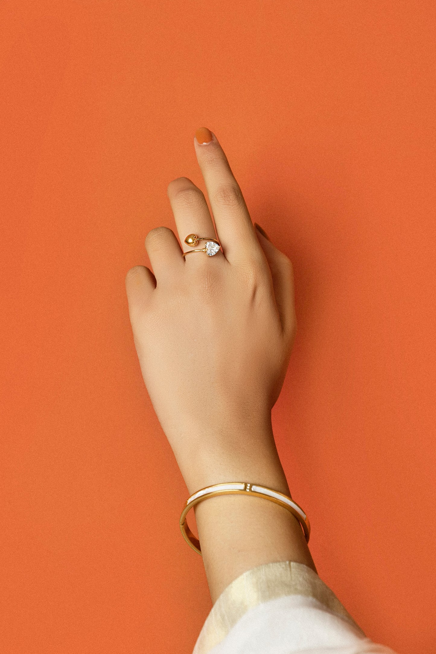 CRYSTAL HEART RING