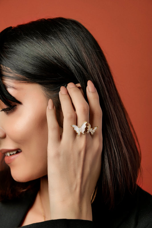 BUTTERFLY WHISPER RING