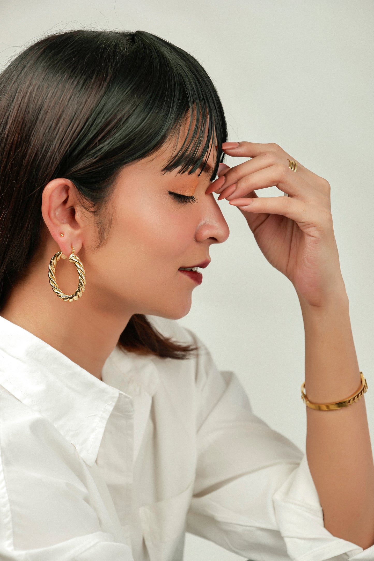 TWISTED BRASS ANTI TARNISH HOOPS