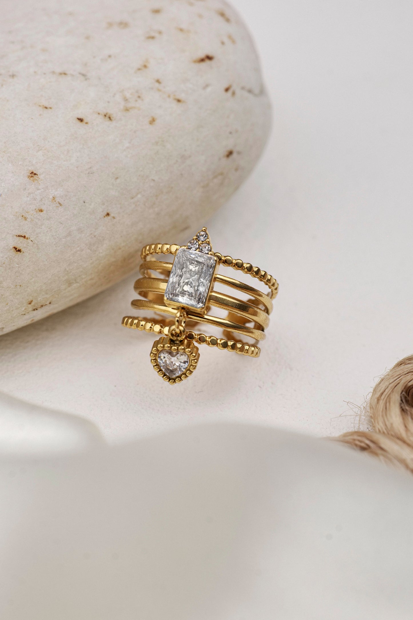 HEART CHARM ADJUSTABLE RING