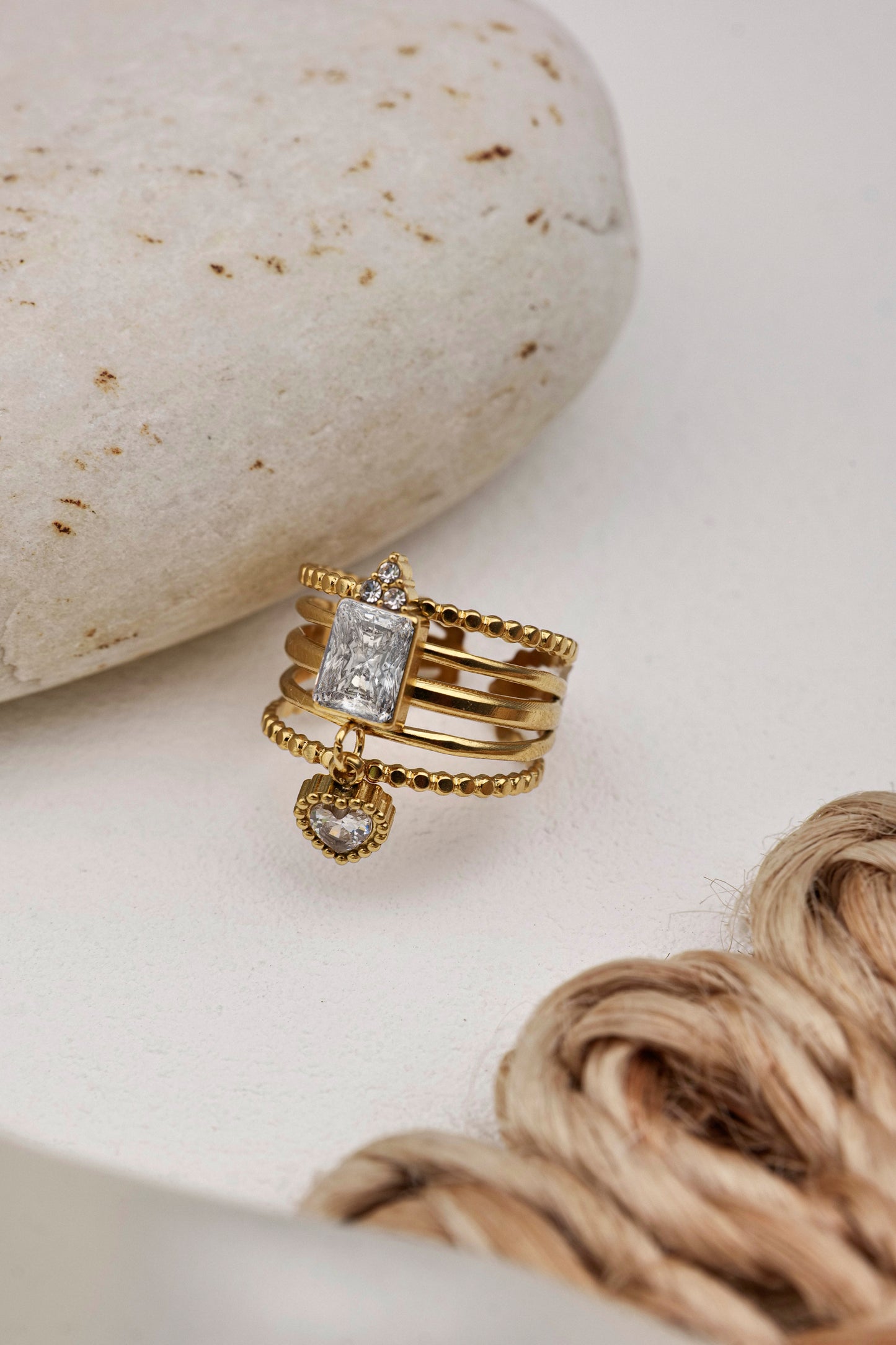 HEART CHARM ADJUSTABLE RING