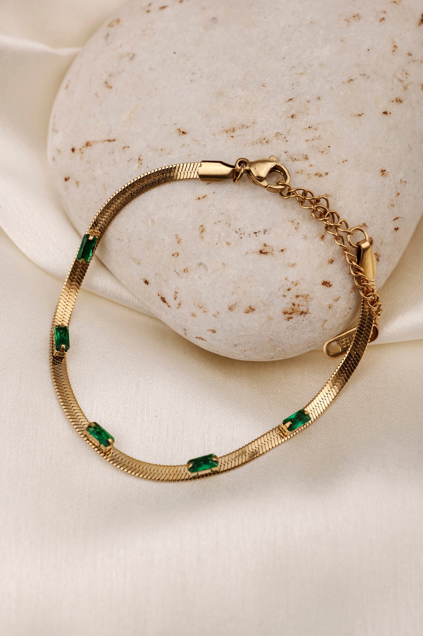 EMERALD GRACE BRACELET