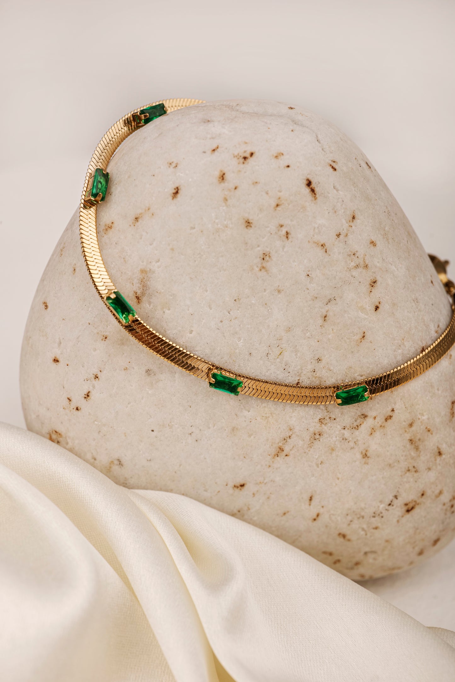 EMERALD GRACE BRACELET