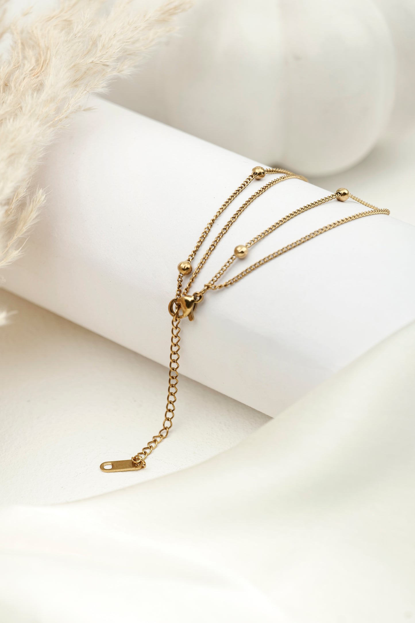 CIRCLE CHAIN DOUBLE LAYERED NECKLACE