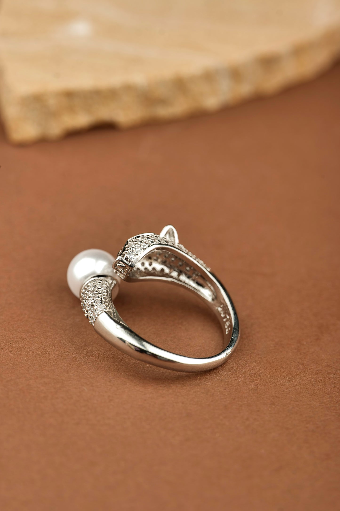 PEARL PANTHER AMERICAN DIAMOND PEARL RING
