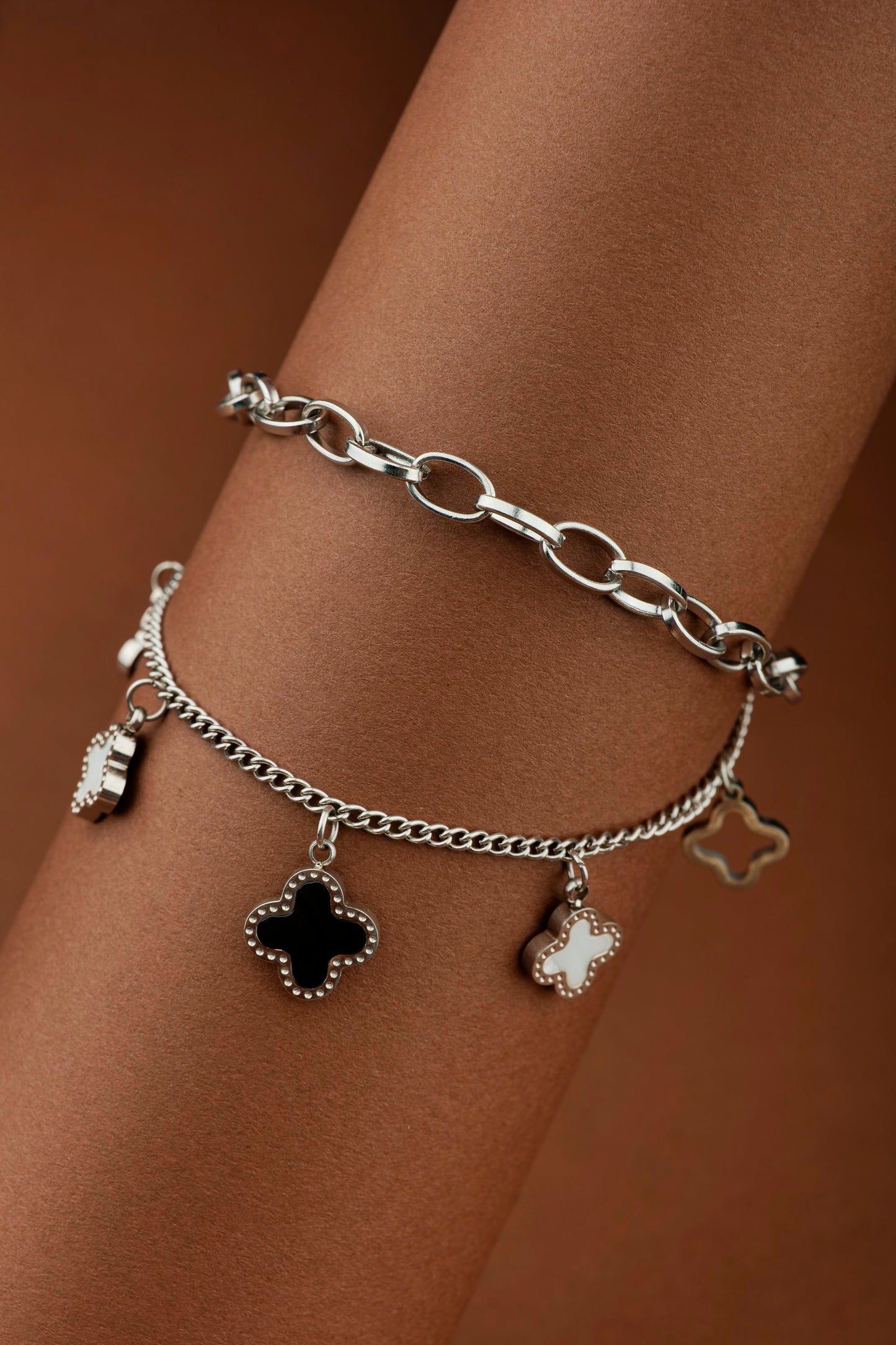 CLOVER DUO CHARM BRACELET