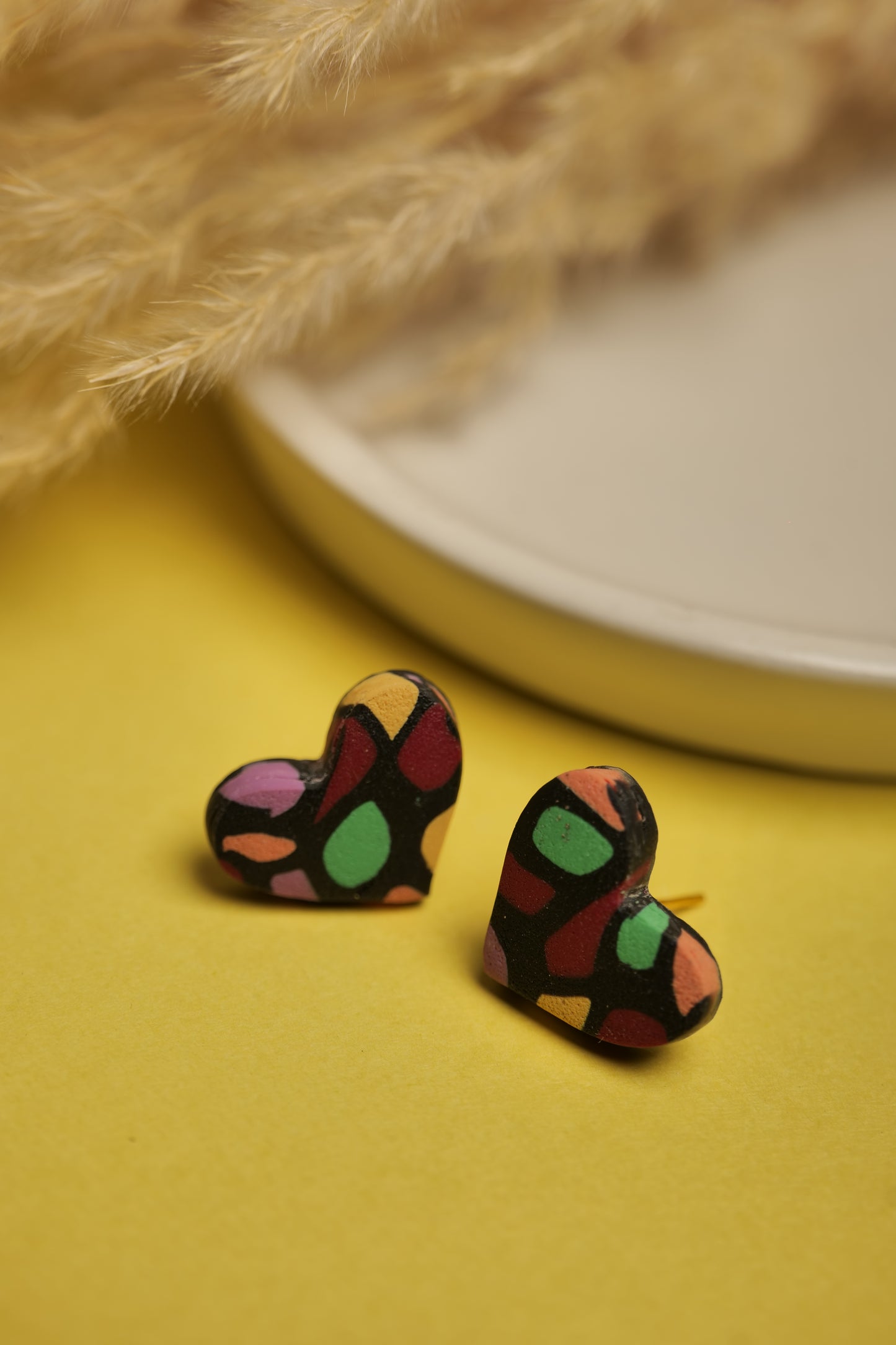 TROPICAL HEART STUDS