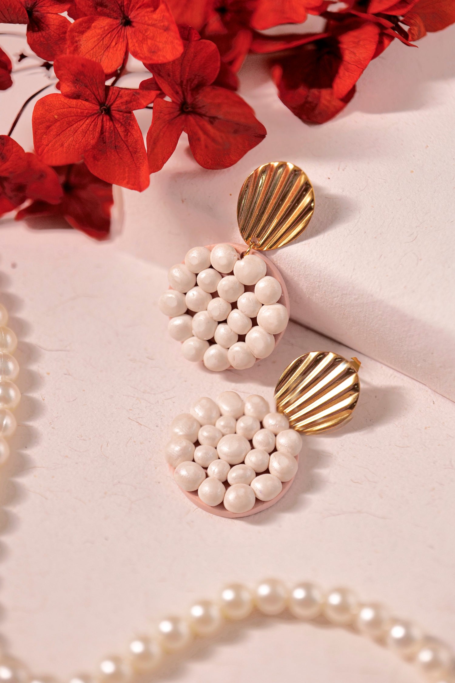 Soft & Subtle Vibe: Earth-toned, textured, muted — perfect for everyday minimalist styling.