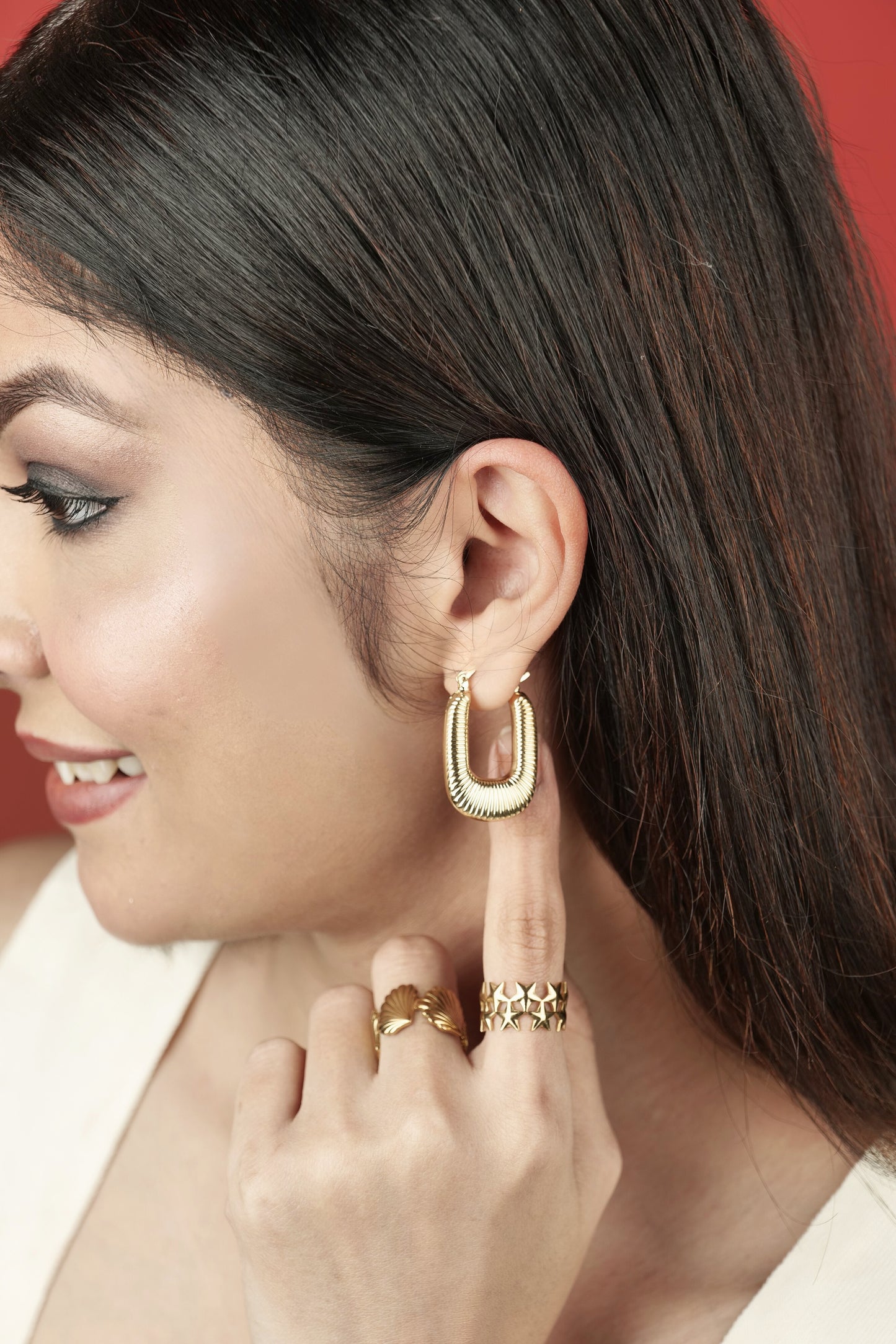 RIBBED OVAL HOOPS EVERYDAY EARRINGS