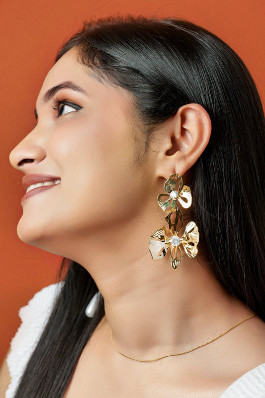 GOLD BLOOM DROP EARRINGS
