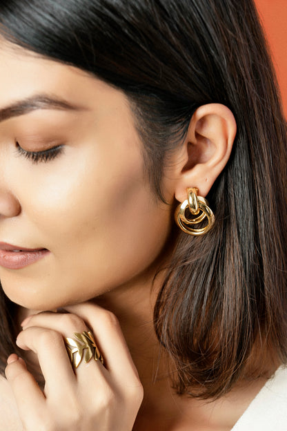GOLDEN ETERNAL HOOPS