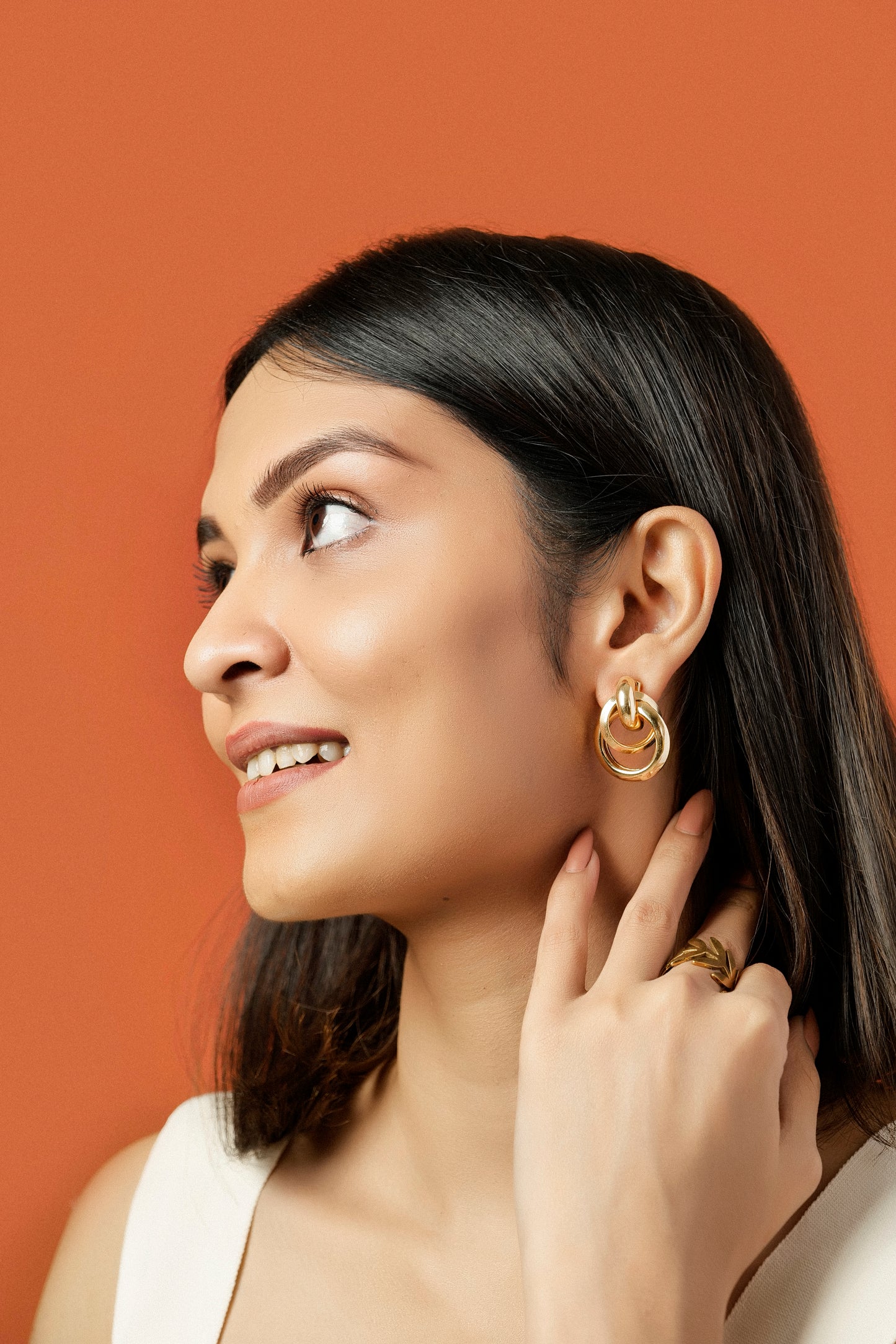GOLDEN ETERNAL HOOPS