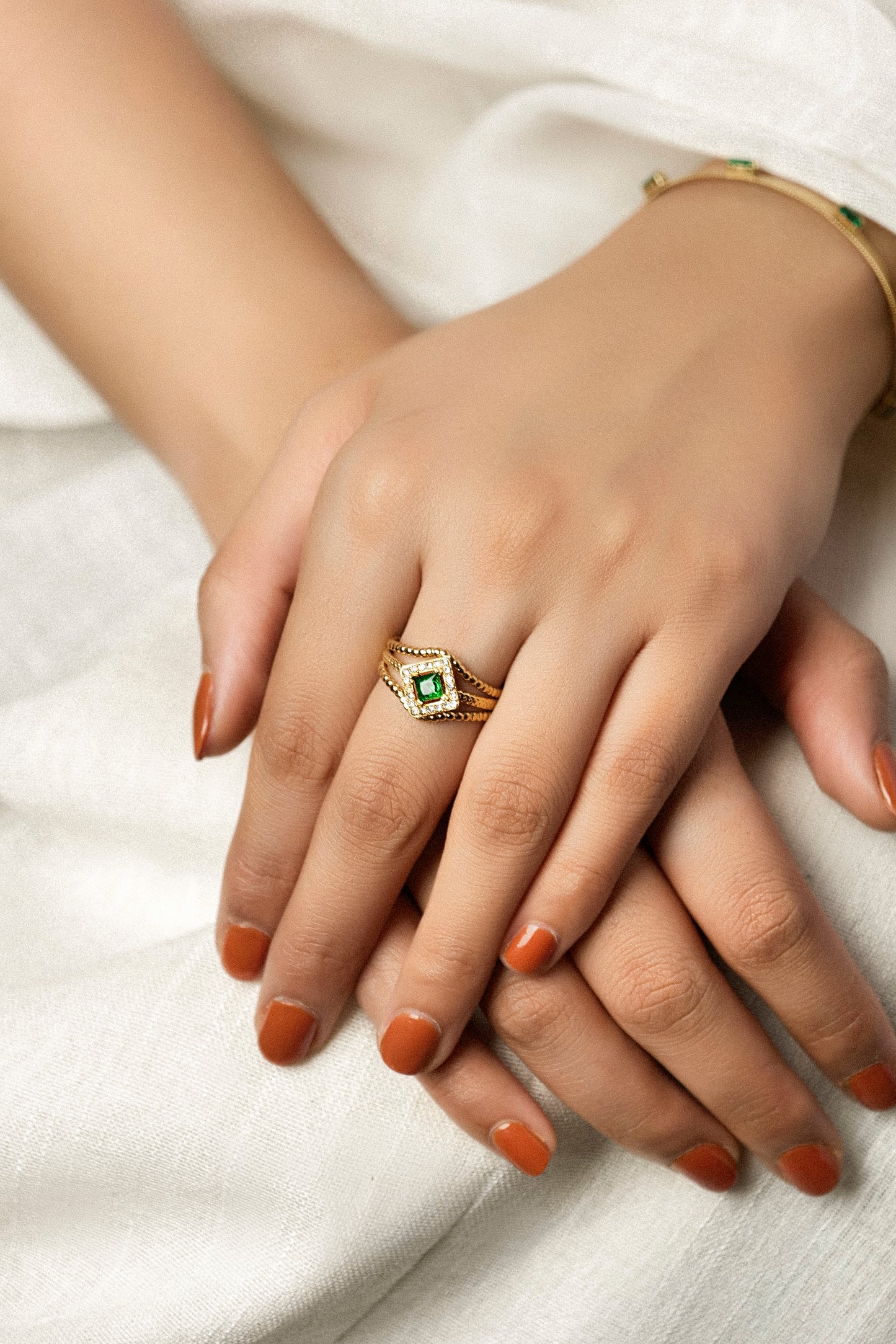 EMERALD REIGN RING