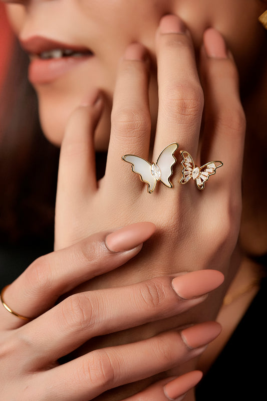 BUTTERFLY WHISPER RING