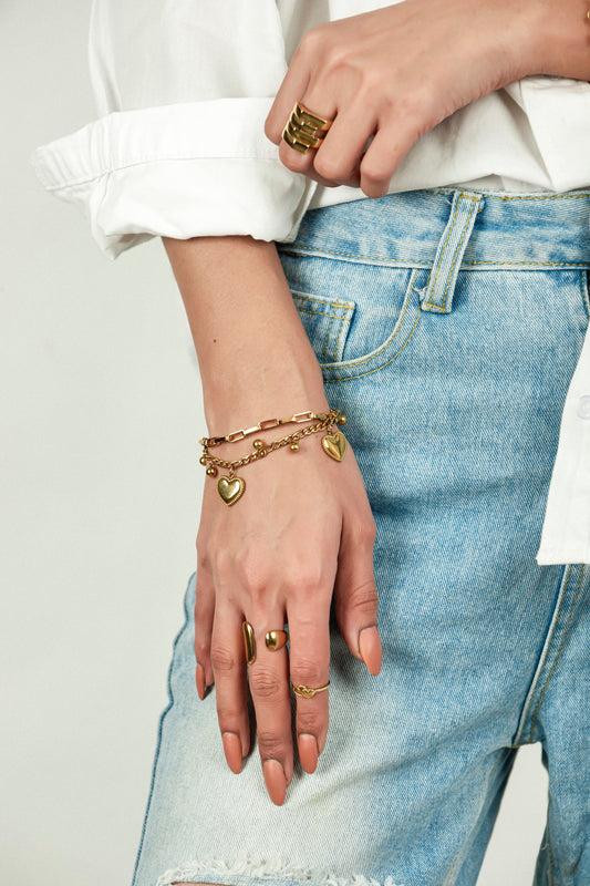 GOLDEN HEART CHARM BRACELET