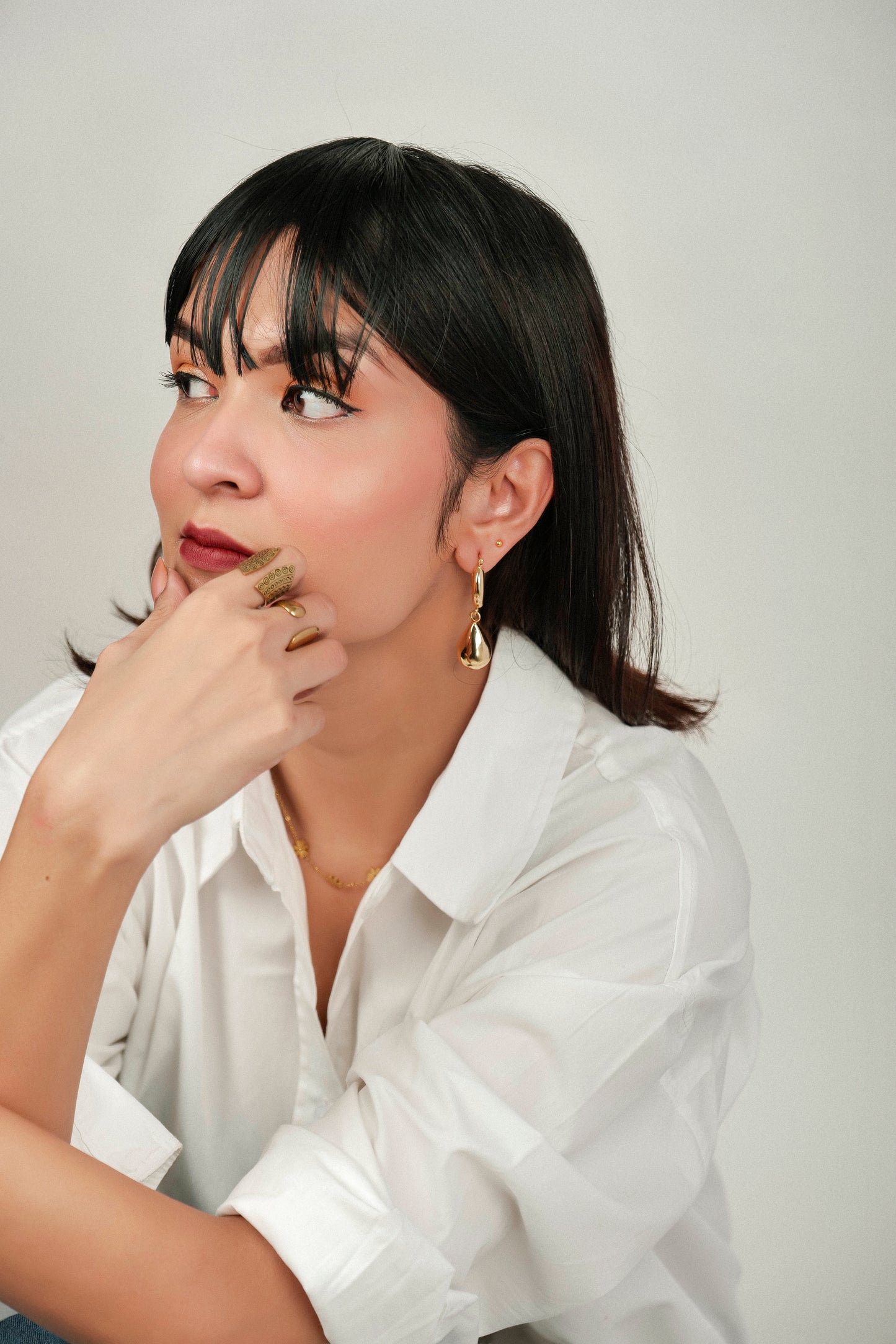 GOLDEN DROP HOOPS