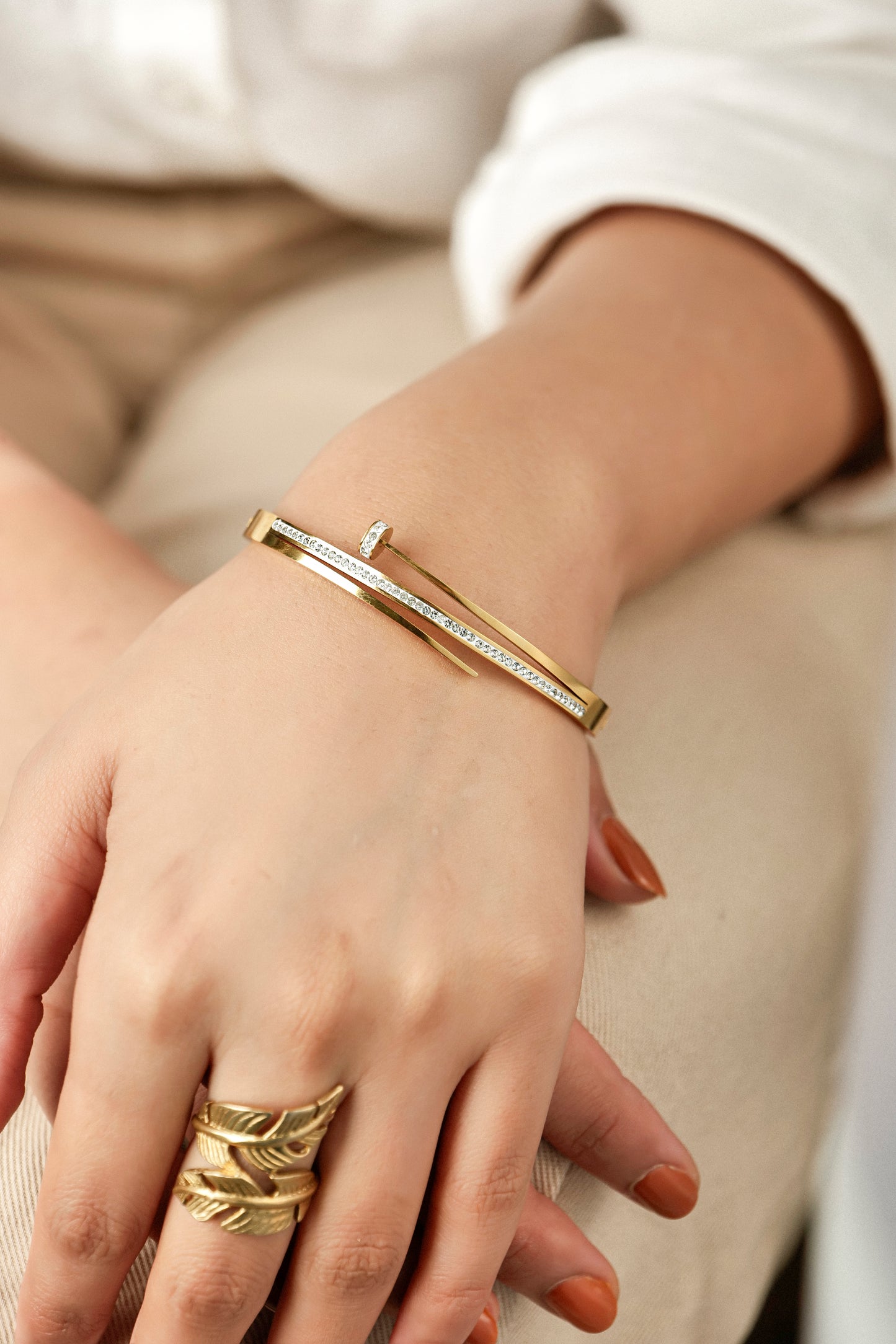 AMERICAN DIAMOND SLEEK NAIL BRACELET