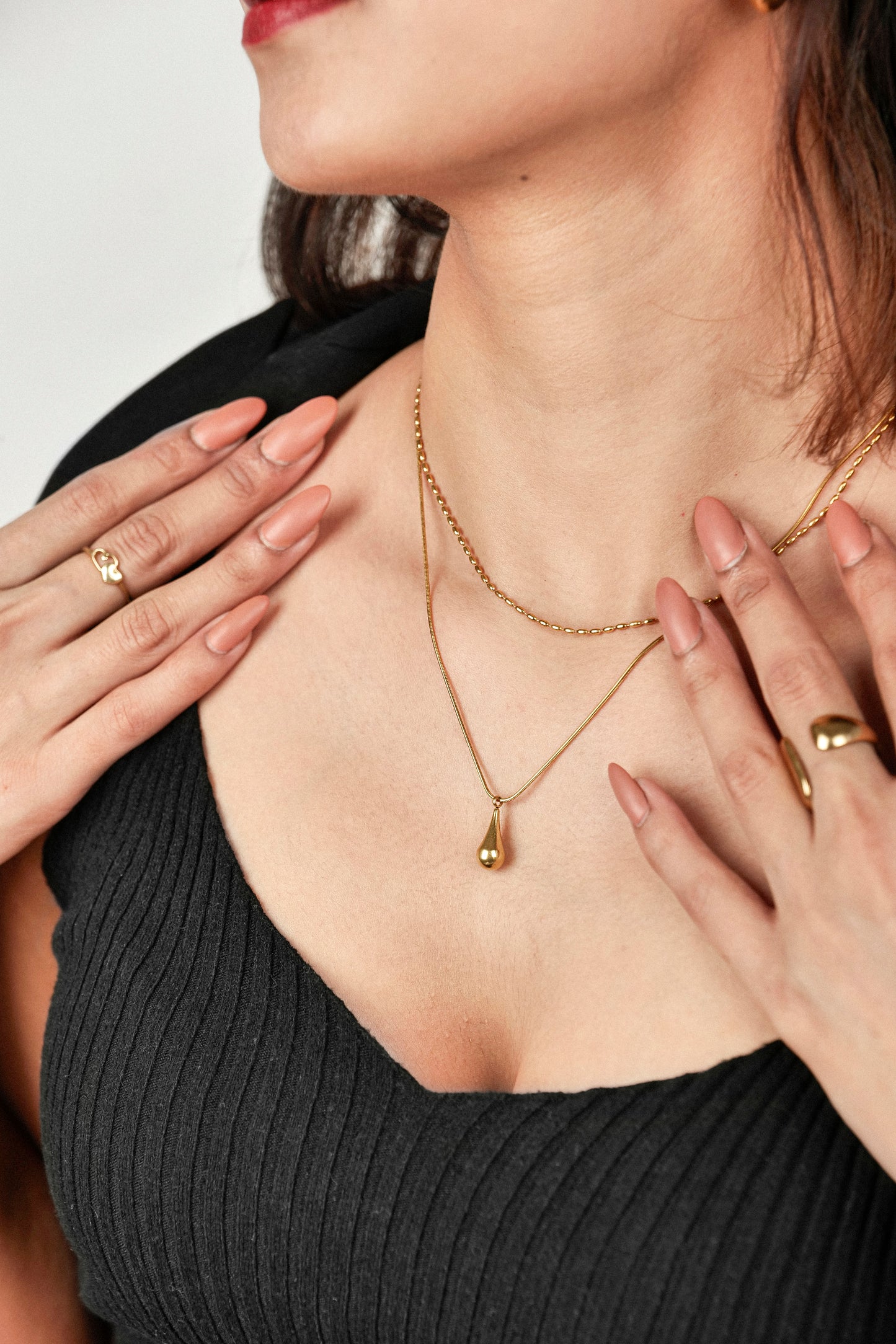 GOLDEN DROP DOUBLE LAYERED CHAIN