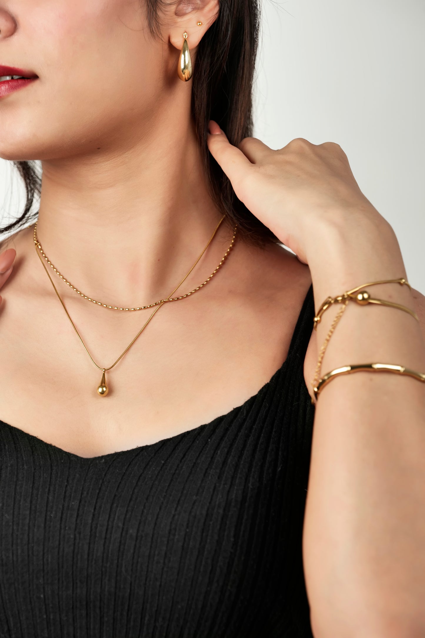 GOLDEN DROP DOUBLE LAYERED CHAIN
