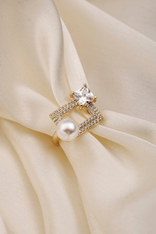PEARL FRAME RING