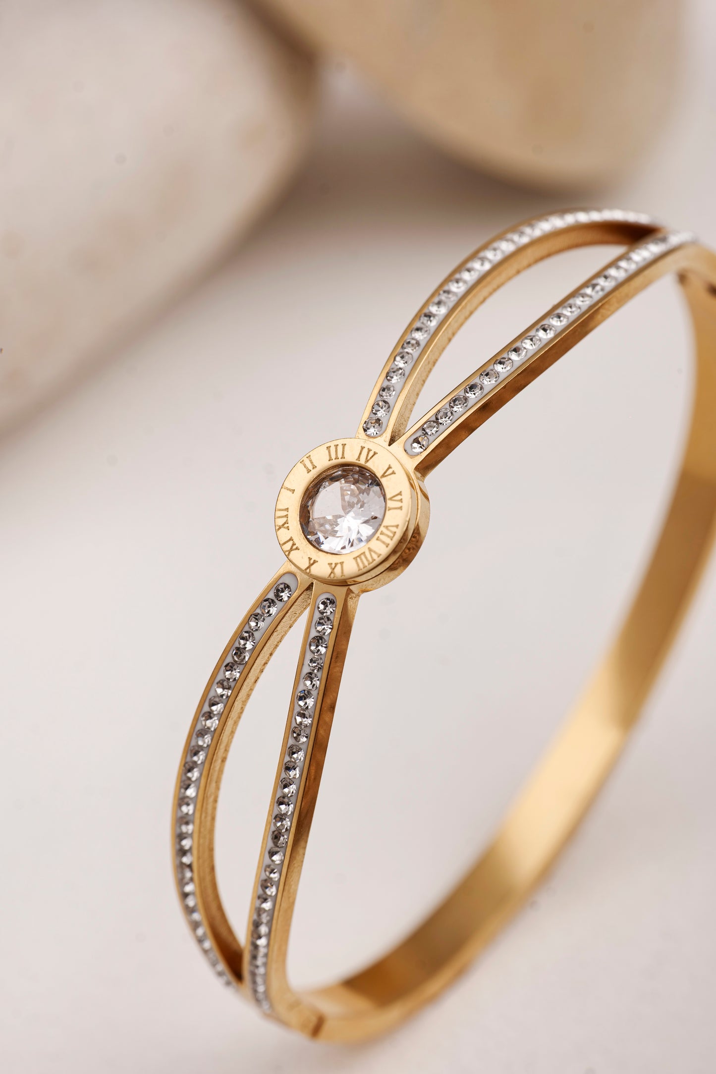 ROMAN LUXE BRACELET