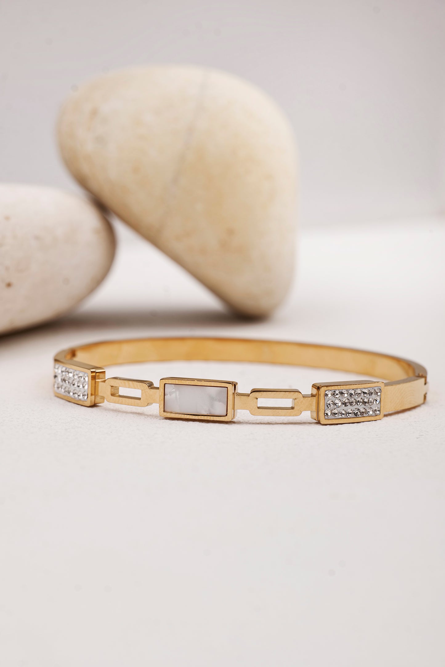 MOTHER OF PEARL & CRYSTAL LINK BRACELET