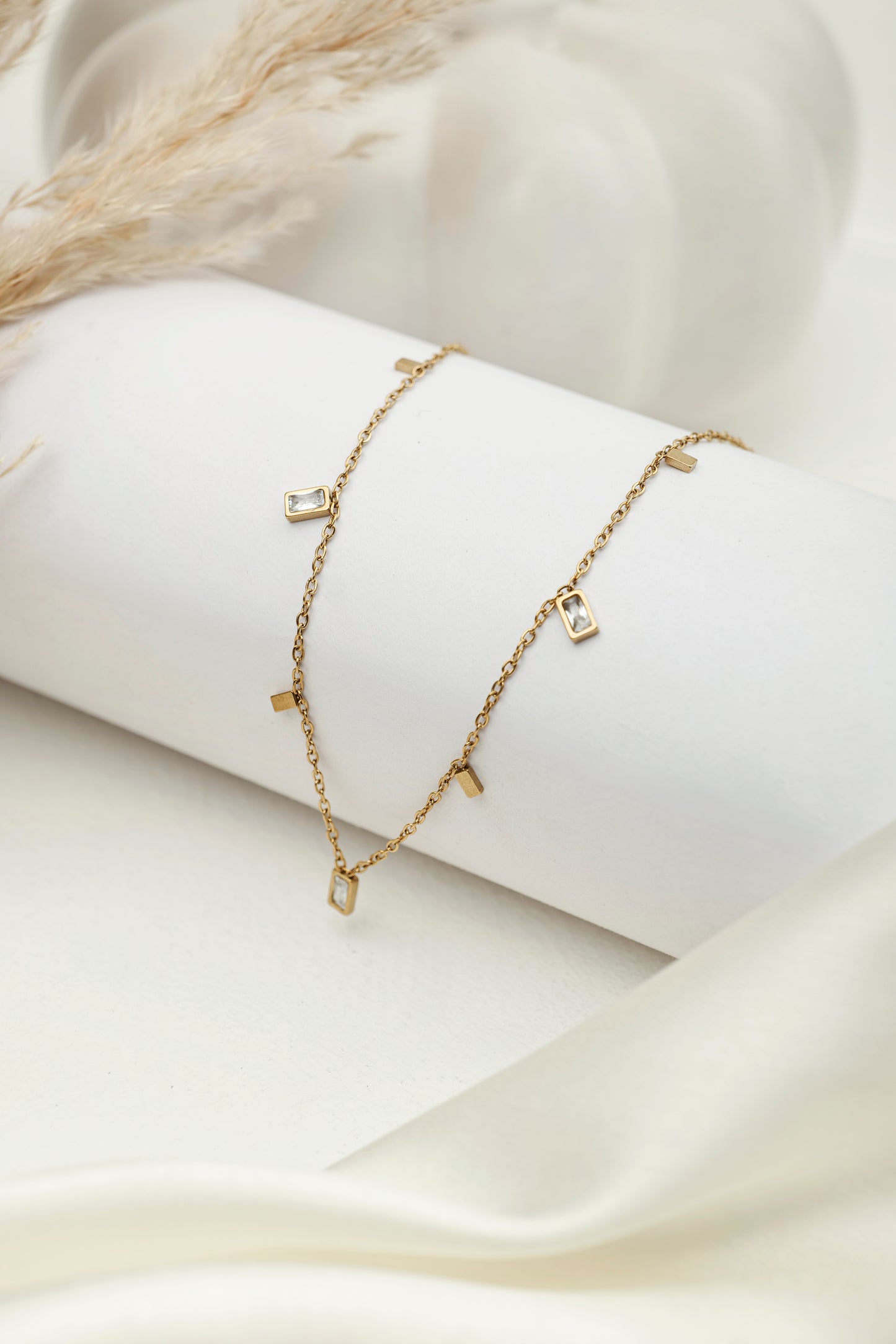 MINI SPARLE CHAIN