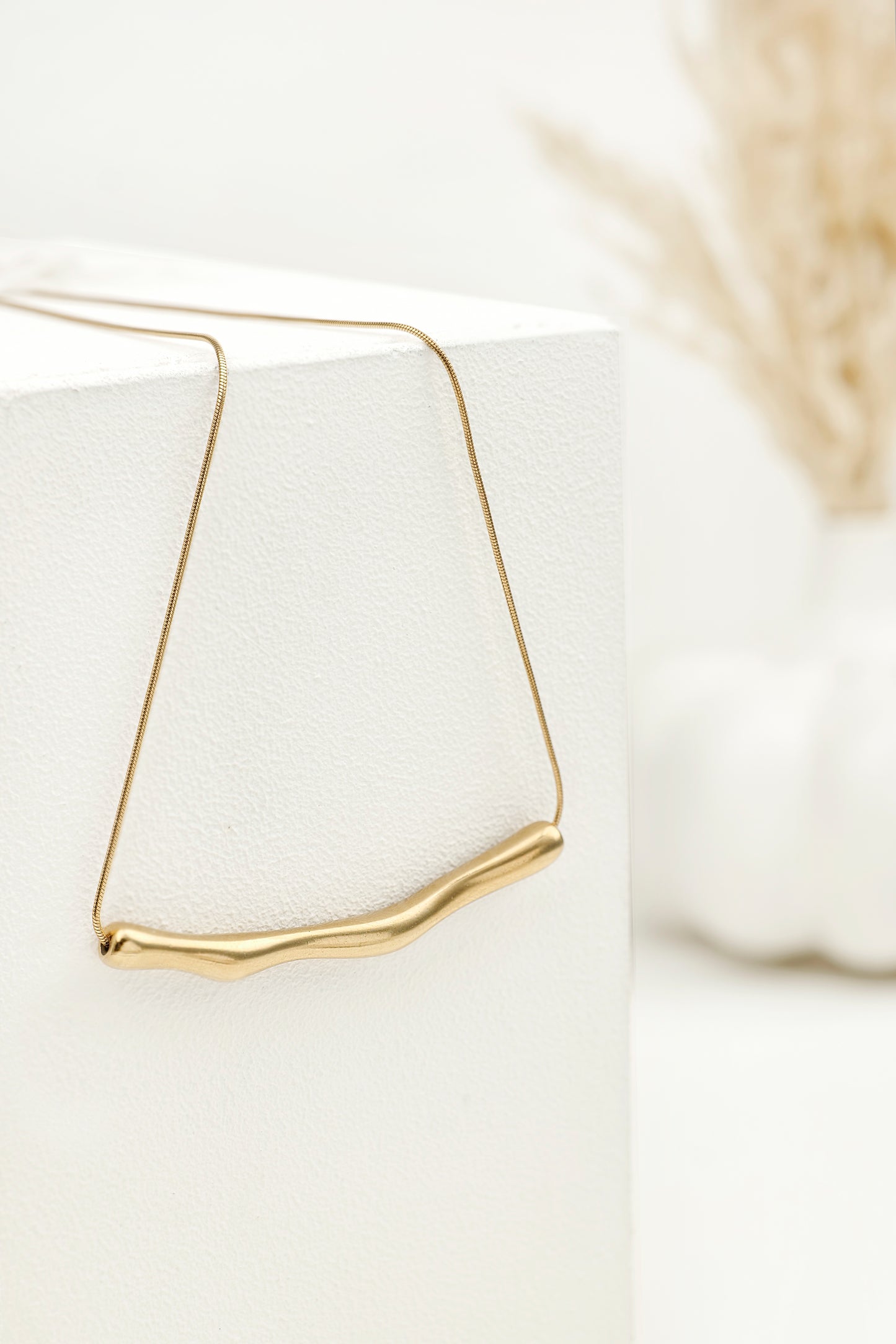 WAVE BAR NECKLACE CHAIN