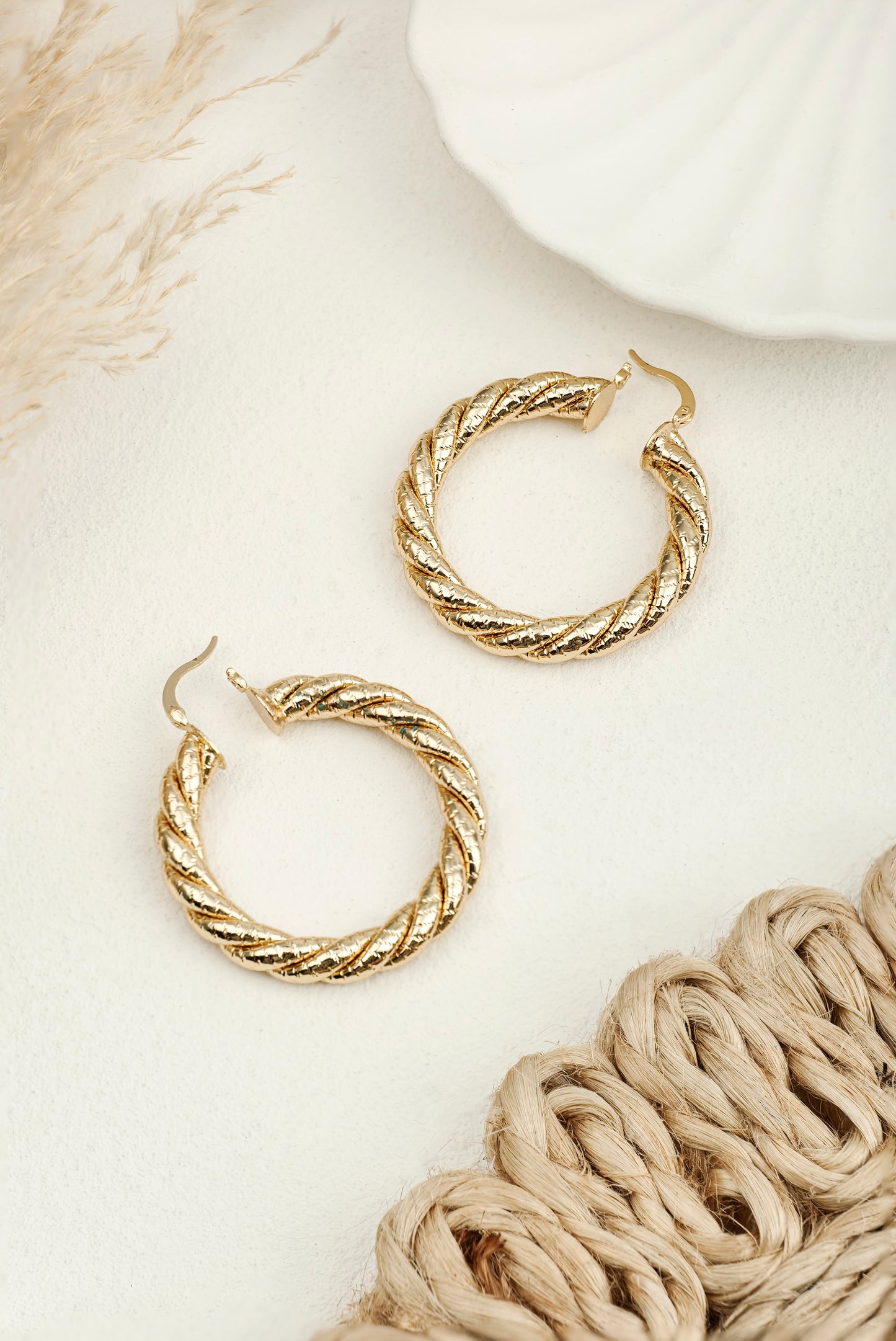 TWISTED BRASS ANTI TARNISH HOOPS