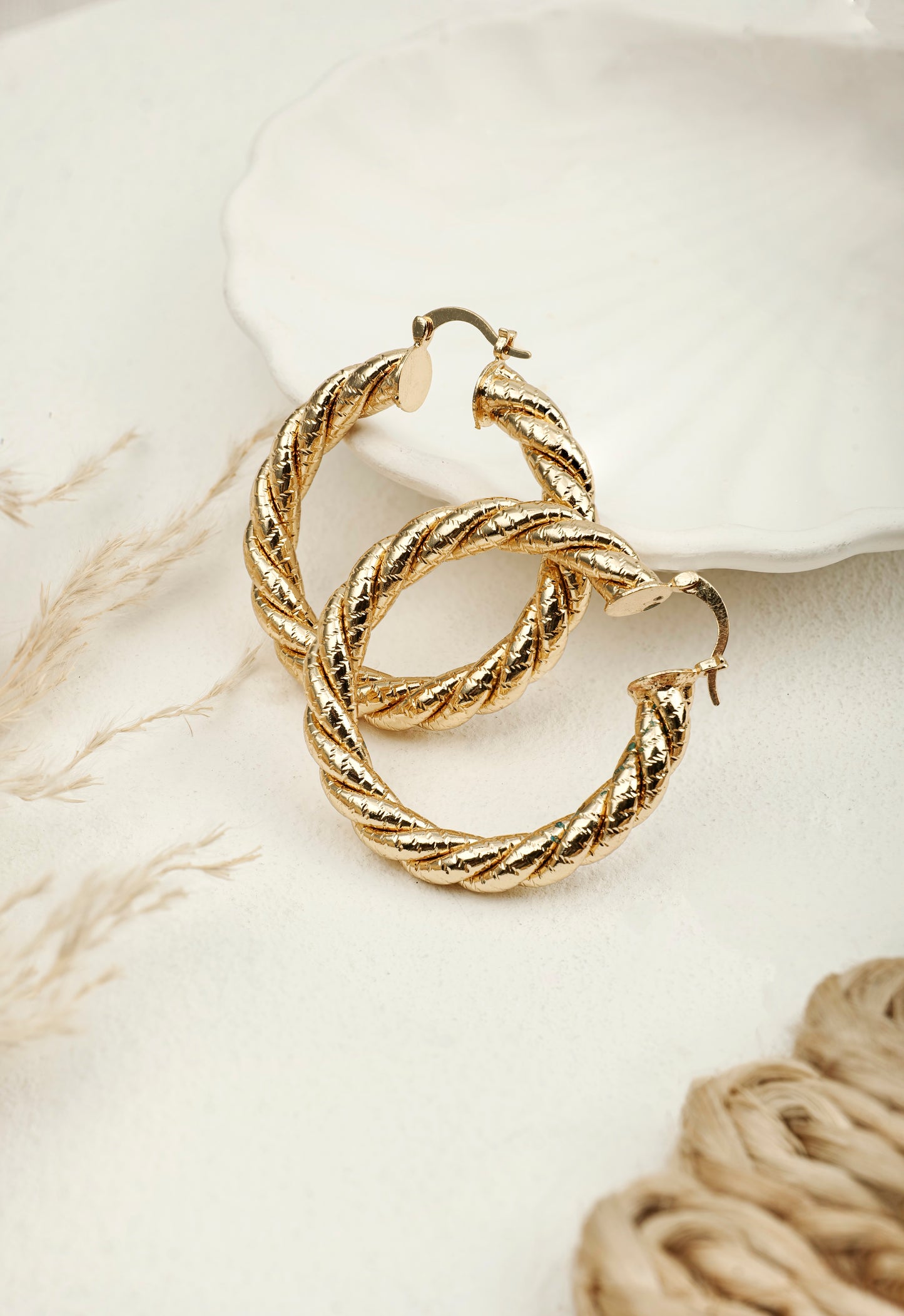 TWISTED BRASS ANTI TARNISH HOOPS