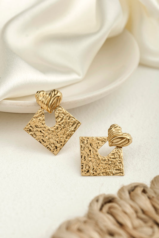 GOLDEN TEXTURED HEART STUDS
