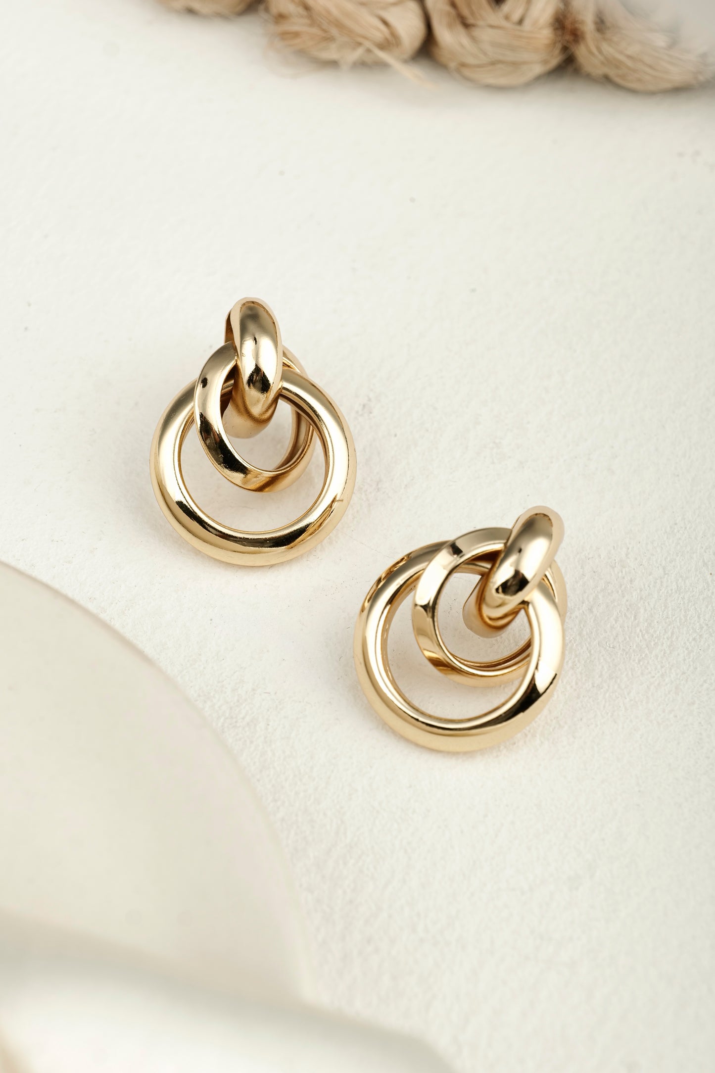 GOLDEN ETERNAL HOOPS