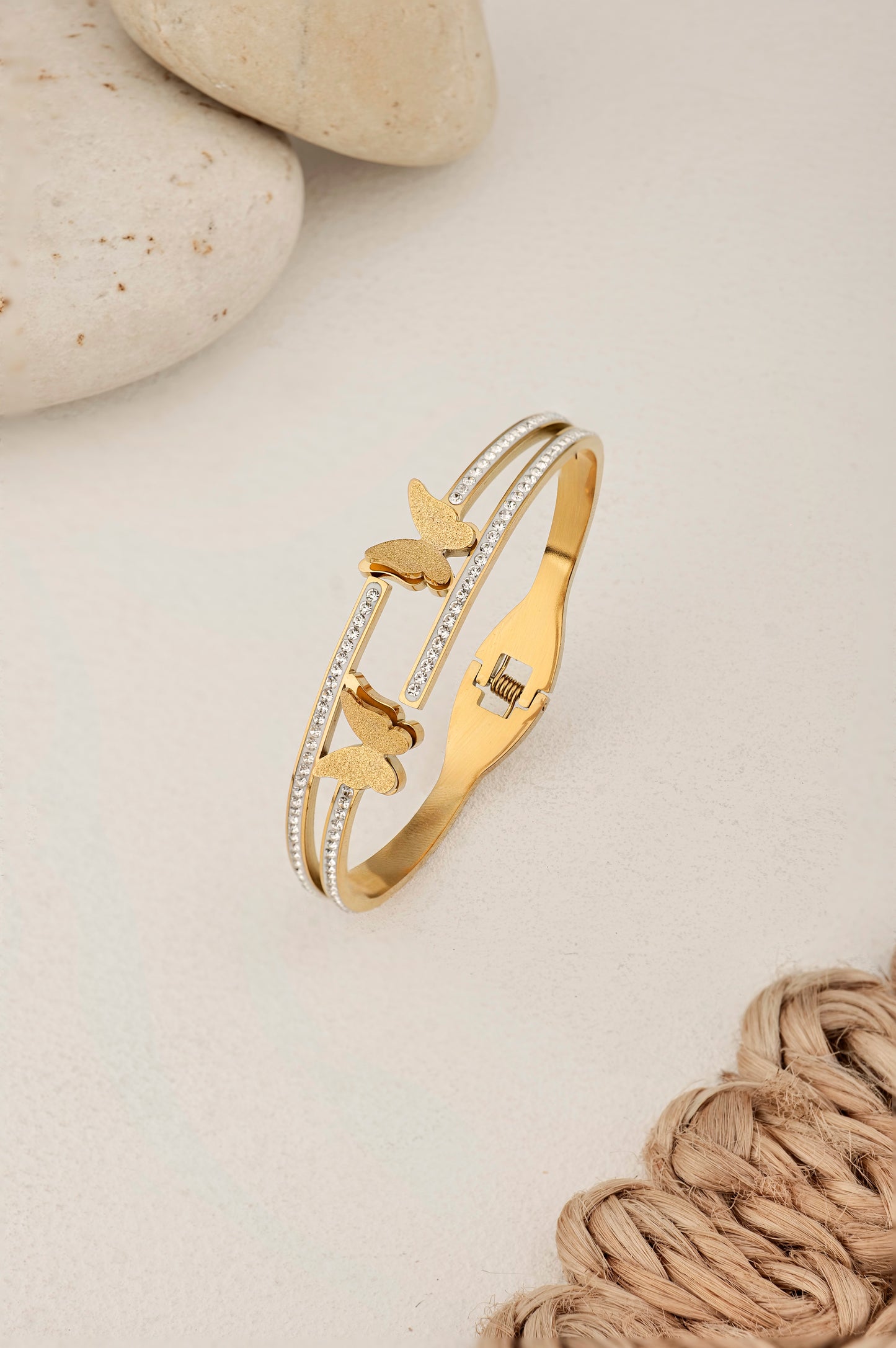 BUTTERFLY ELEGANCE BRACELET