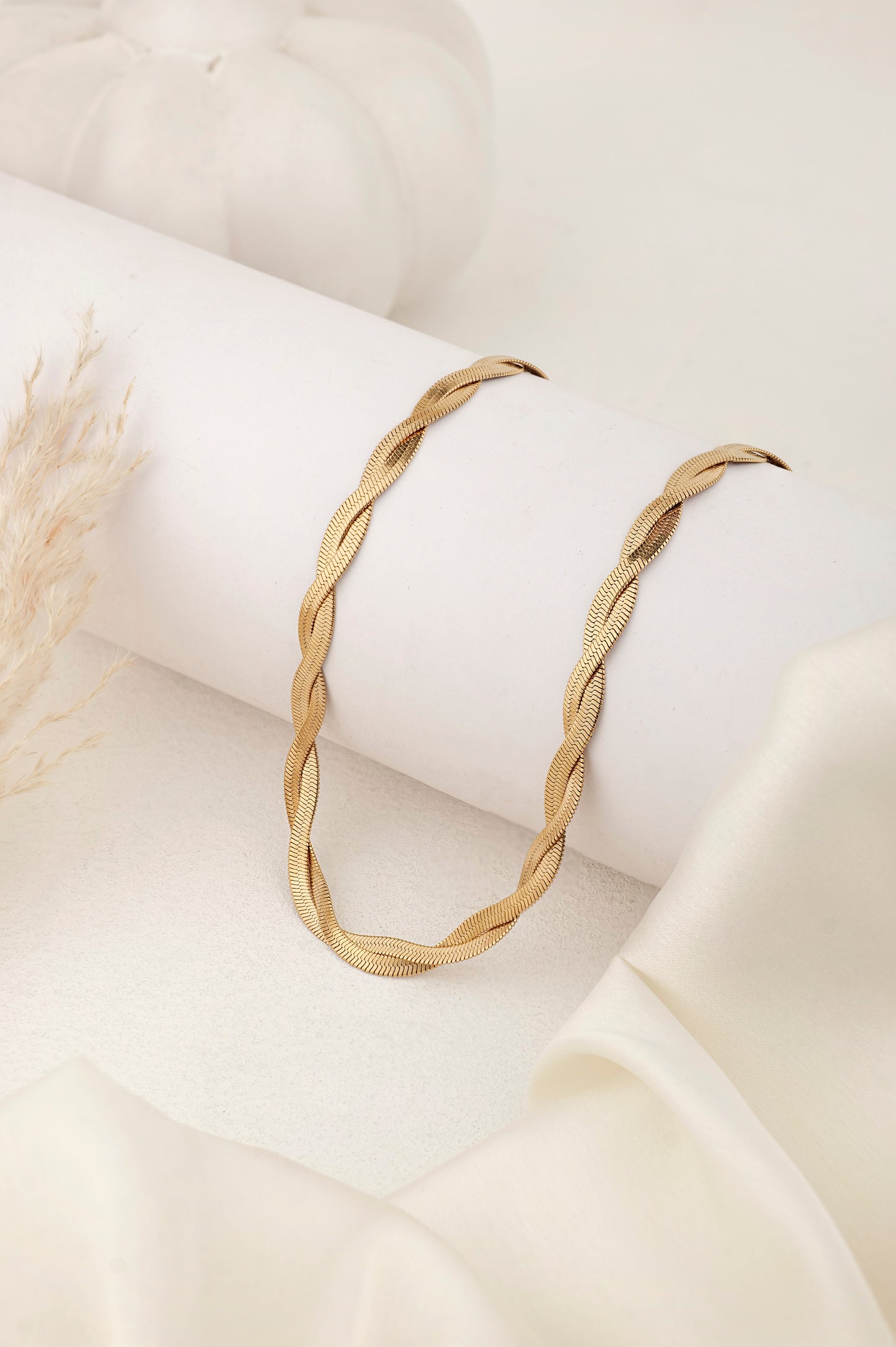 TWIST CHAIN